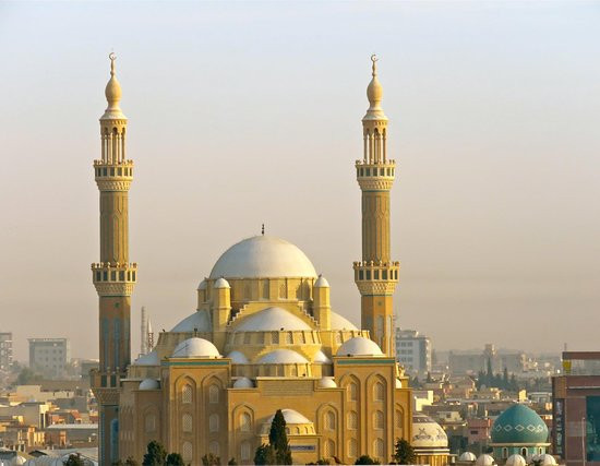jalil-khayat-mosque-in.jpg