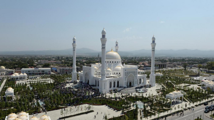 2019-08-23T143411Z_972753099_RC1689187D50_RTRMADP_3_RUSSIA-CHECHNYA-MOSQUE.jfif