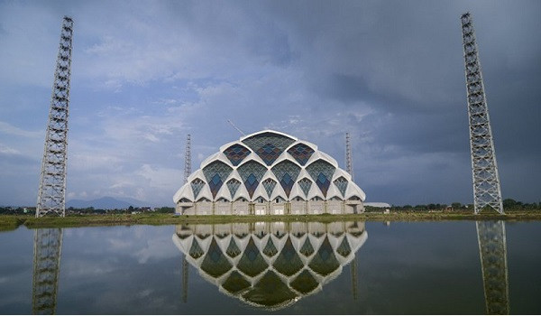 Masjid Raya Al-Jabbar.jpg