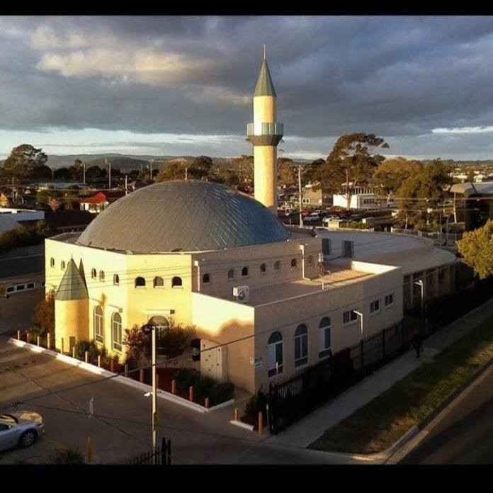 Emir Sultan mosque 1.jpg