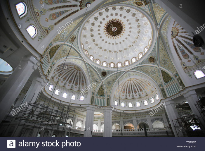 shali-russia-02nd-may-2019-chechnya-russia-may-2-2019-interior-of-ramzan-kadyrov-mosque-which-is-currently-under-construction-in-shali-chechen-republic-russia-yelena-afoninat.jpg
