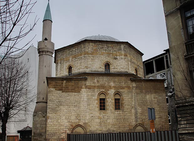 the-only-remaining-mosque-in-Belgrade.jpg