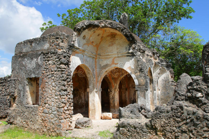 ruines-de-mosquée-sur-l-île-de-kilwa-kisiwani-tanzanie-29355326.jpg