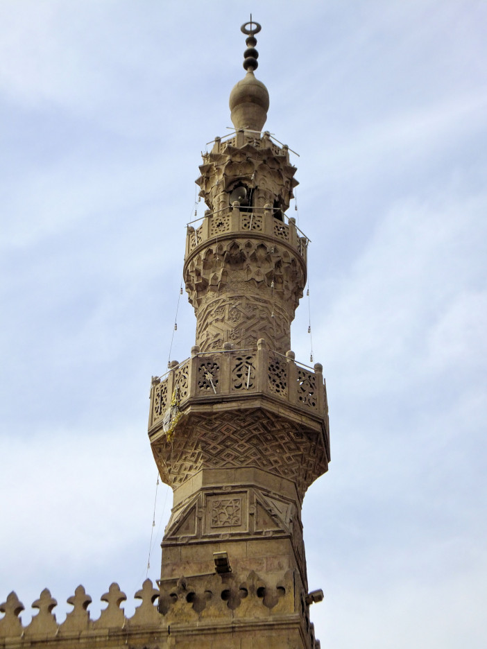 Qaytbay_Madrasa_at_Qalat_al-Kabsh_(near_Ibn_Tulun_Mosque)_DSCF3447.jpg