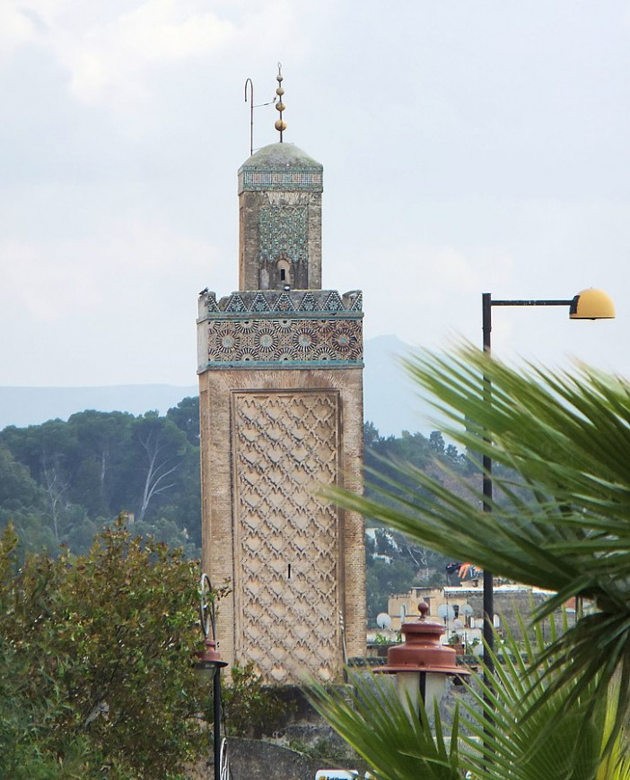 725px-Fes_Jdid_Grand_Mosque_minaret.jpg