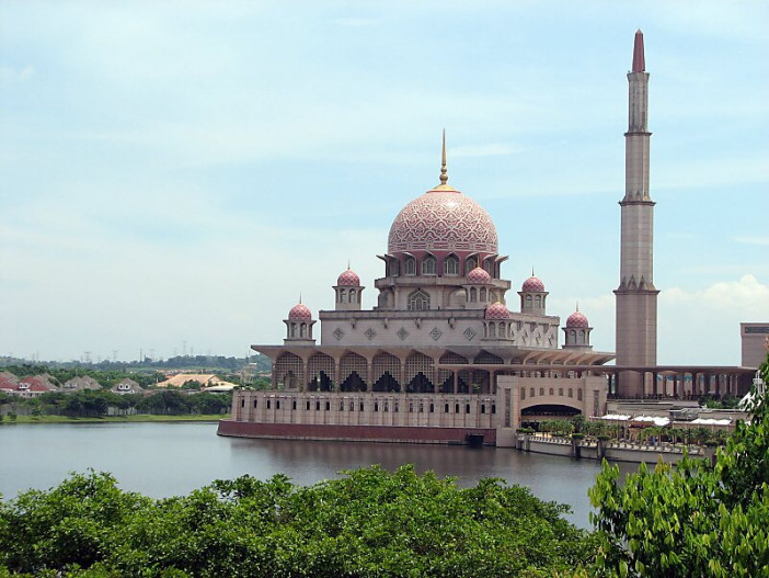 Putrajaya Mosque 4.jpg