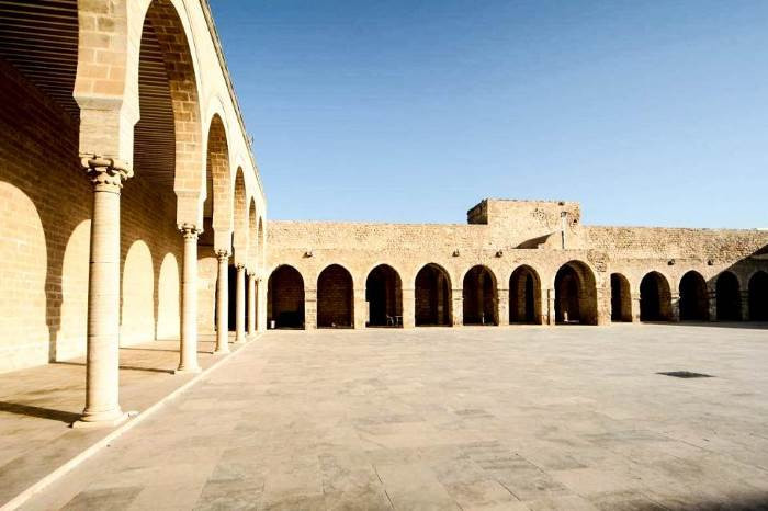 mahdia-grande-mosquee-tunisie.jpg