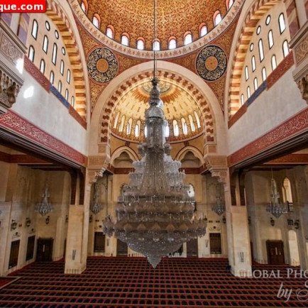 Mohammad-Al-Amin-Mosque-in-Beirut-Lebanon.jpg