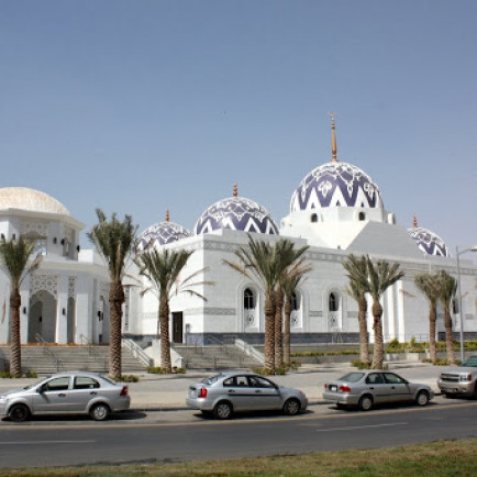 مسجد جامعة الملك عبدالله الكبير.JPG