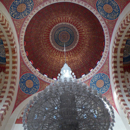Beirut 11 Mohammed Al-Amin Mosque Chandelier And Ceiling.jpg