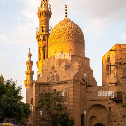 the-aqsunqur-mosque-in-cairo-egypt-at-sunset-WXCKNB.jpg