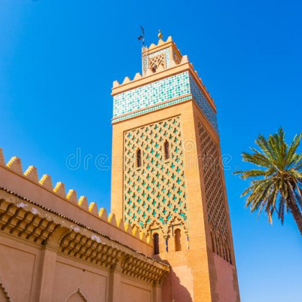 minaret-de-la-mosquée-kasbah-marrakech-maroc-187230534.jpg