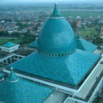 Kubah Masjid Al-Akbar Surabaya yoshiewafa.blogspot.com.jpg