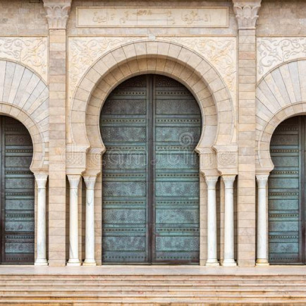 malik-ibn-anas-mosque-entrance-134424604.jpg