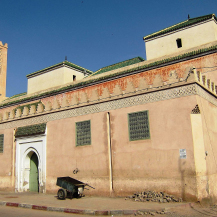 Bab_Doukalla-Moschee,_Marrakesch_-_panoramio.jpg