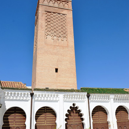 800px-Grande_mosquée_et_dépendance_Minaret_de_la_Mosquée_014.jpg