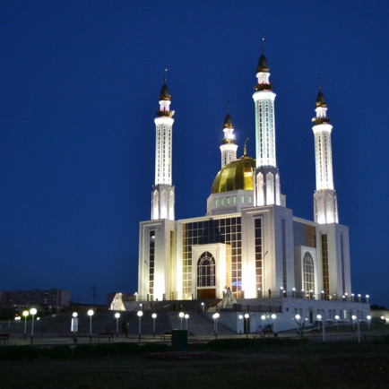 Nur_Ghasyr_mosque_6.jpg
