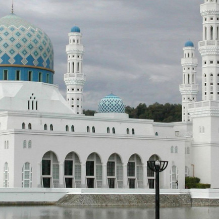 kota-kinabalu-mosque-sabah-malaysia.jpg